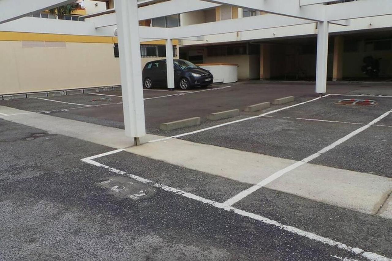 F2 Entier Canet Vue Mer // Balcon + Parking المظهر الخارجي الصورة